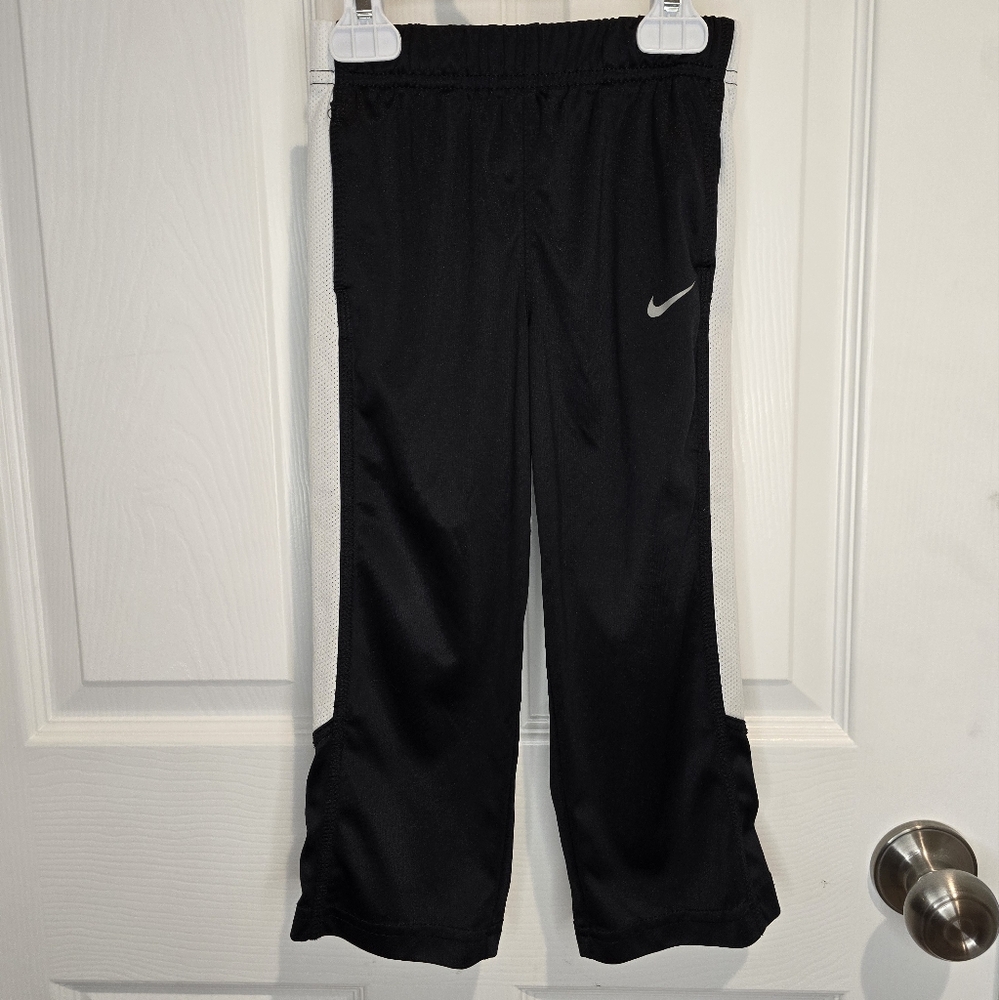 Nike Black and White Toddler 3T Athletic Pants